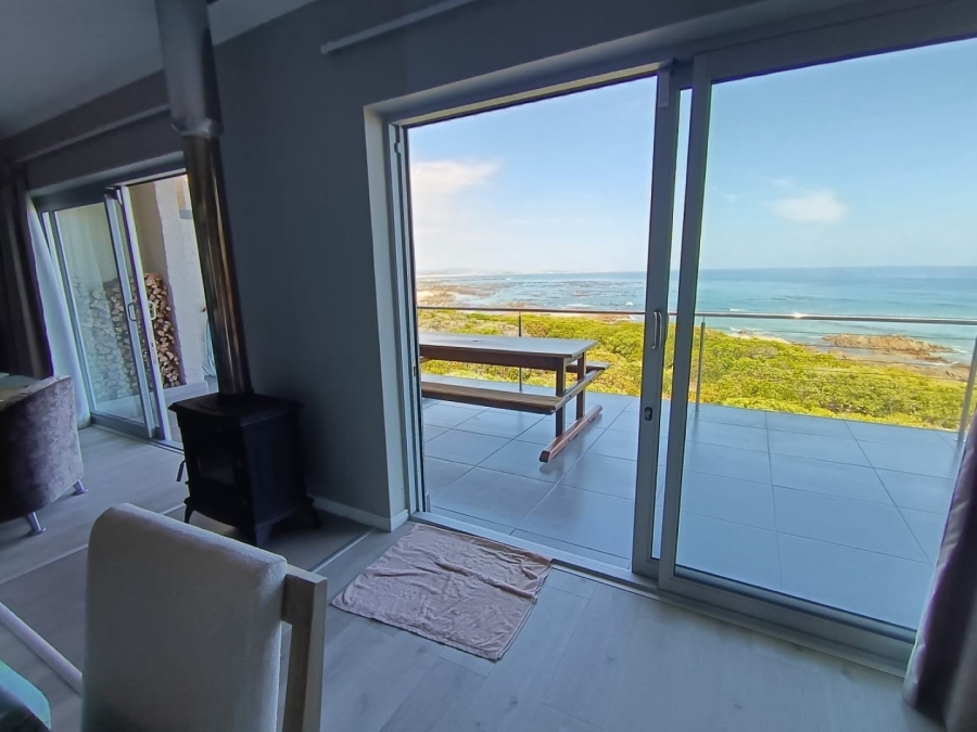 5 Bedroom Property for Sale in Kleinbaai Western Cape